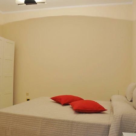 Paestum Rosae Bed & Breakfast Exterior foto