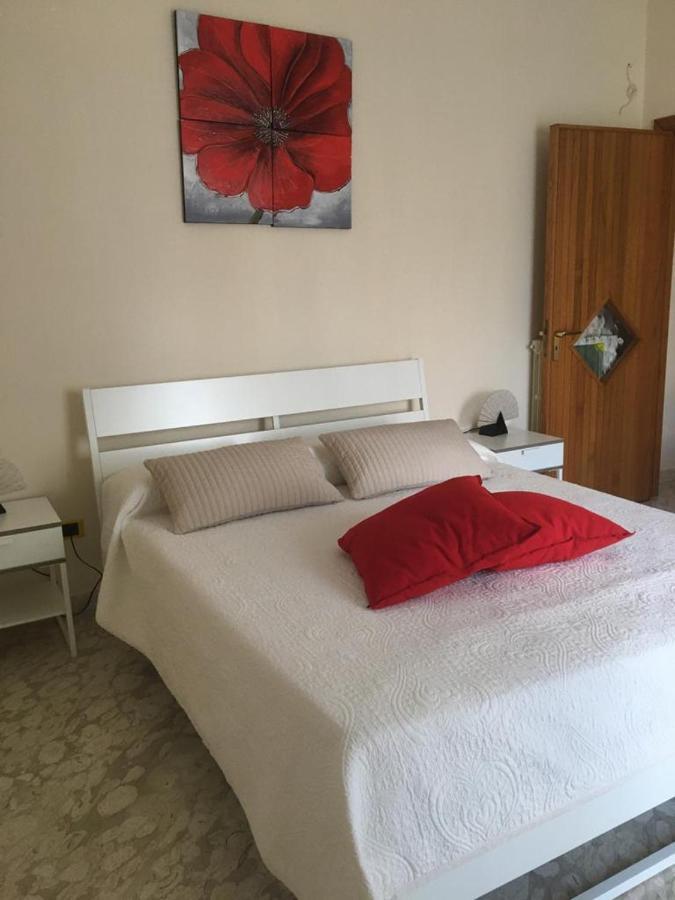 Paestum Rosae Bed & Breakfast Exterior foto